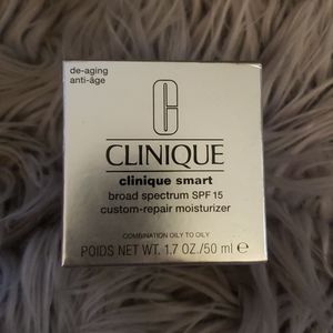Smart day moisturizer